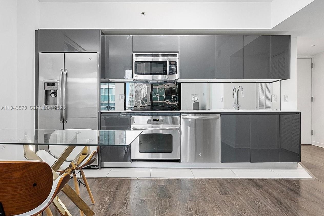 31 SE 6th St #2008 Miami, FL 33131