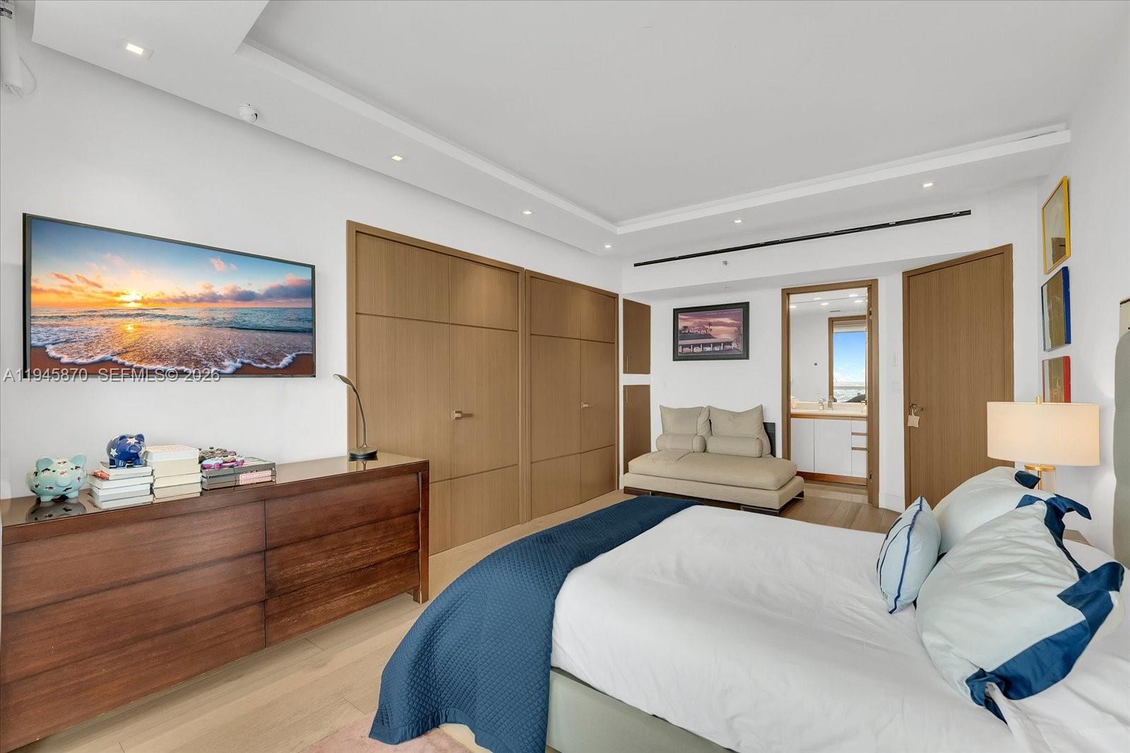 1643 Brickell Ave #3904 Miami, FL 33129