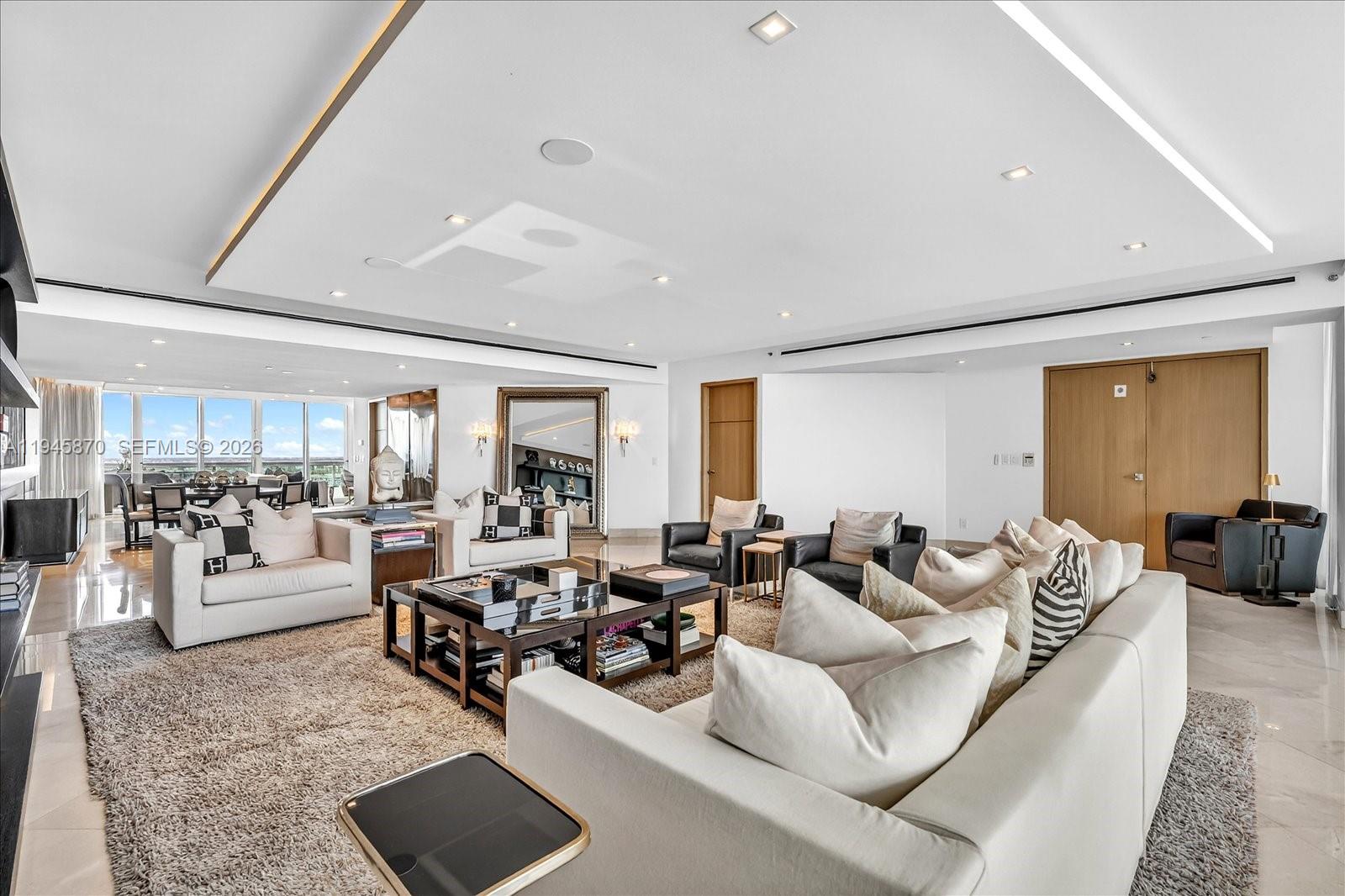 1643 Brickell Ave #3904 Miami, FL 33129