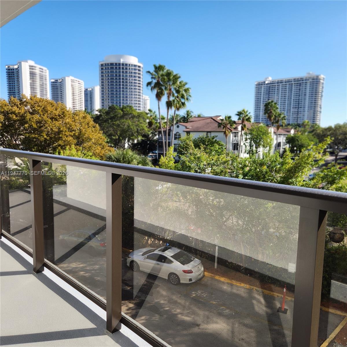 18151 NE 31st Ct #301 Aventura, FL 33160