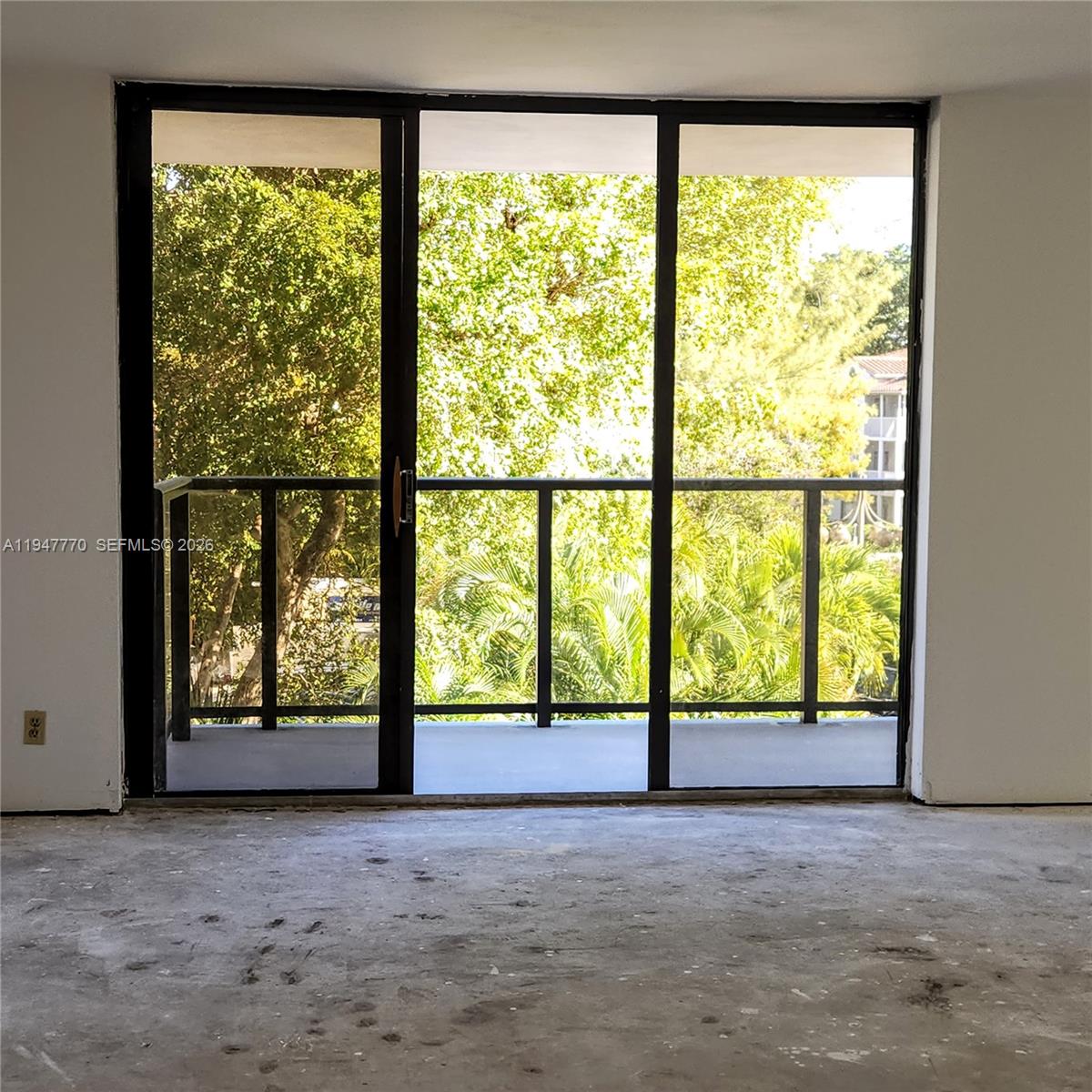 18151 NE 31st Ct #301 Aventura, FL 33160