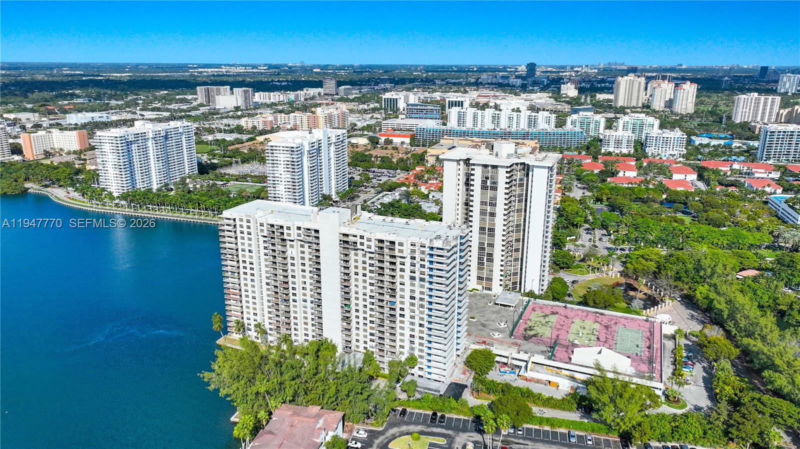 18151 NE 31st Ct #301 Aventura, FL 33160