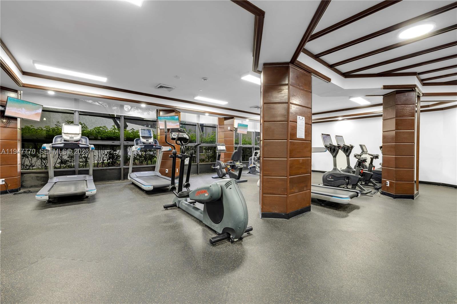 18151 NE 31st Ct #301 Aventura, FL 33160