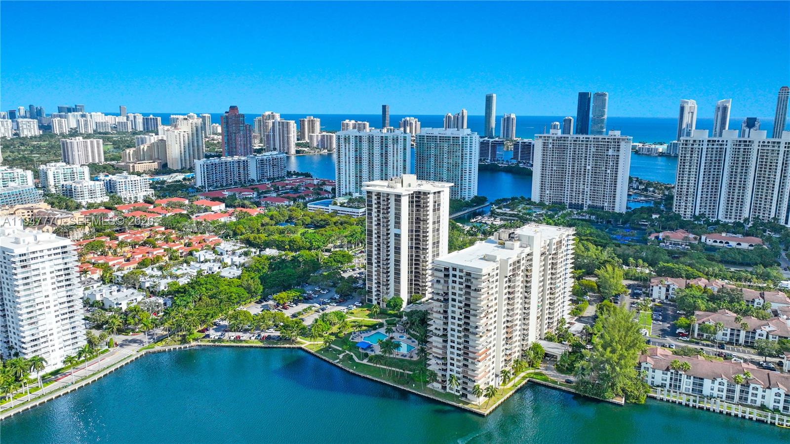 18151 NE 31st Ct #301 Aventura, FL 33160