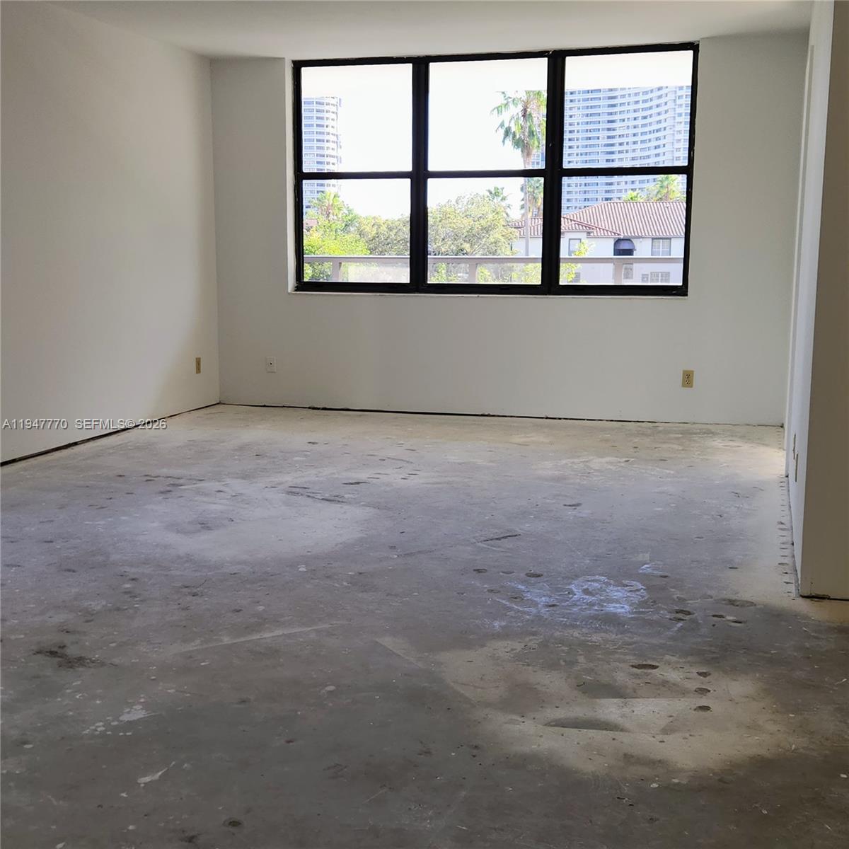 18151 NE 31st Ct #301 Aventura, FL 33160