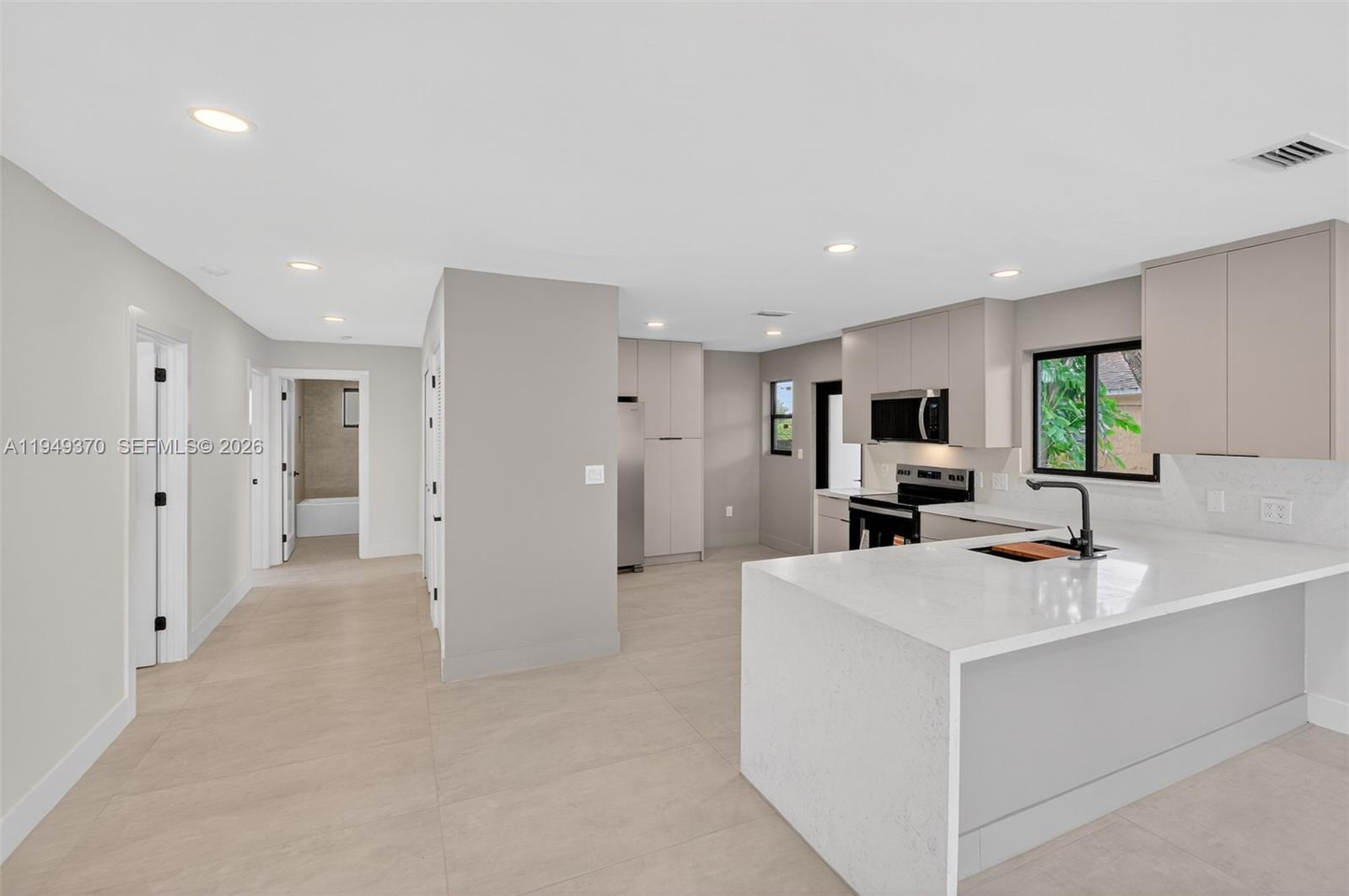 7700 NW 15th Ave Miami, FL 33147