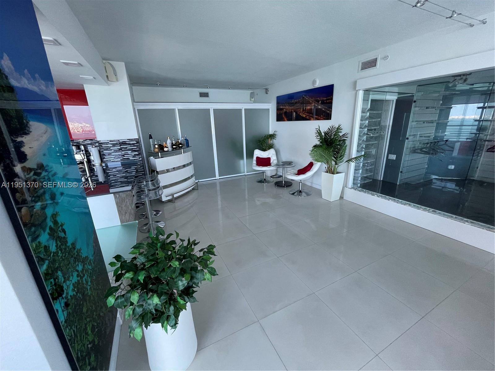 335 S Biscayne Blvd #1209 Miami, FL 33131