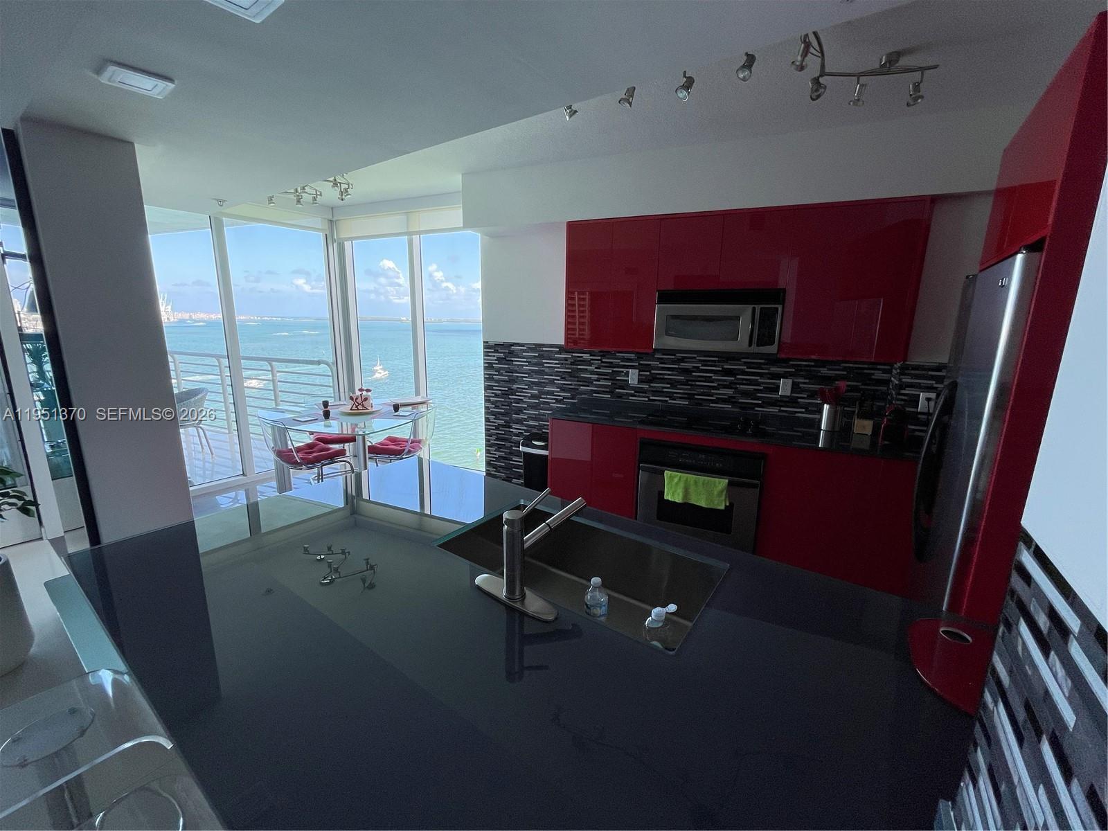 335 S Biscayne Blvd #1209 Miami, FL 33131