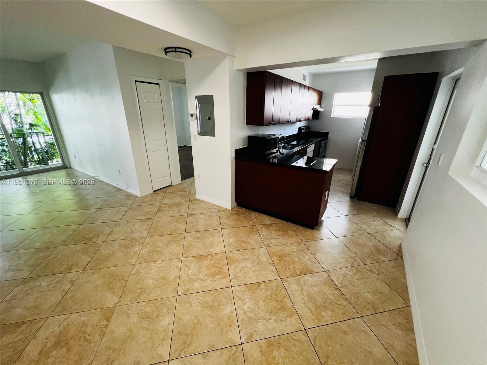 946 Bay Dr #2 Miami Beach, FL 33141