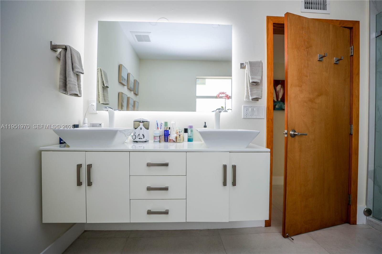 5620 Alton Rd Miami Beach, FL 33140