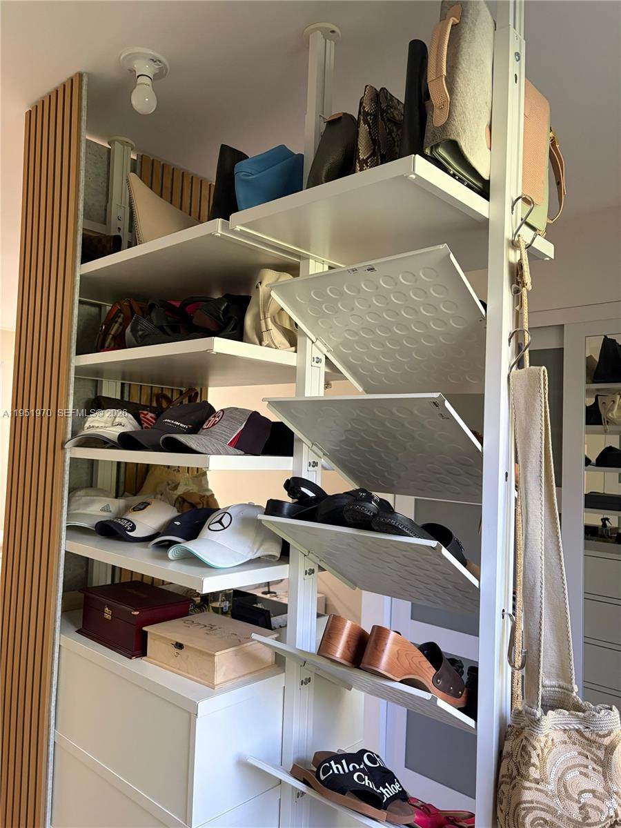 5620 Alton Rd Miami Beach, FL 33140