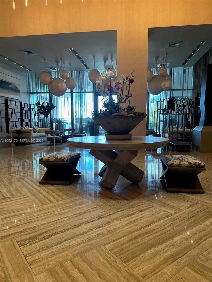 2900 NE 7th Ave #2708 Miami, FL 33137