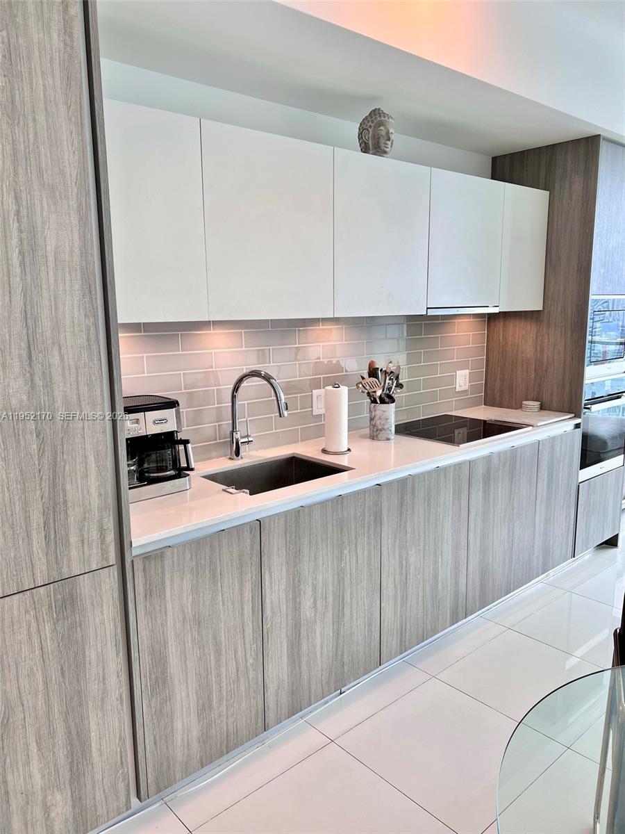 2900 NE 7th Ave #2708 Miami, FL 33137