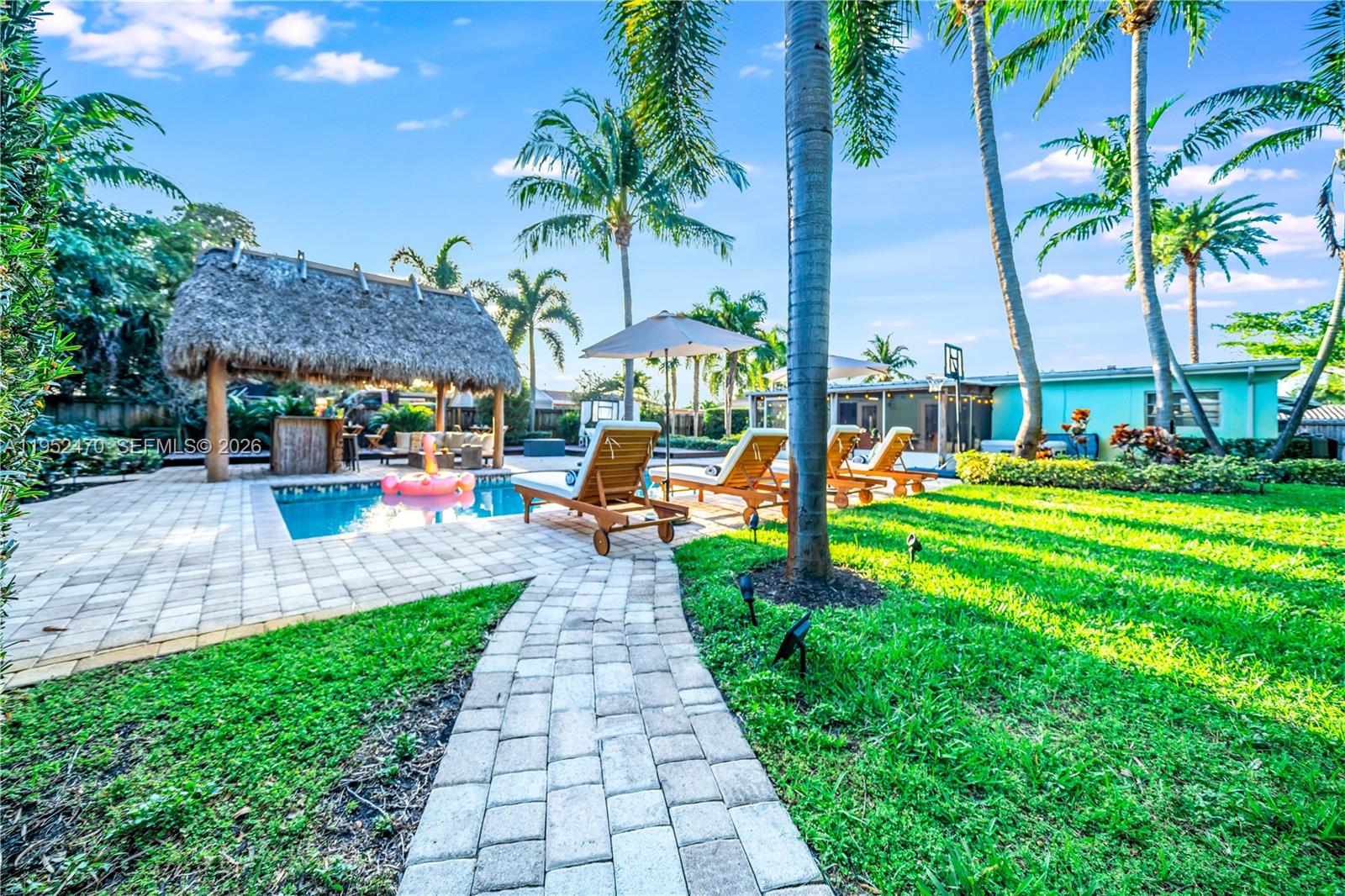 1230 NE 23rd Ct Pompano Beach, FL 33064