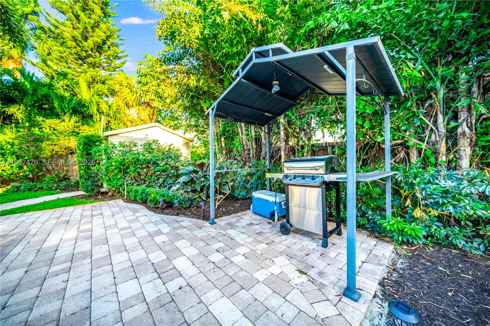 1230 NE 23rd Ct Pompano Beach, FL 33064