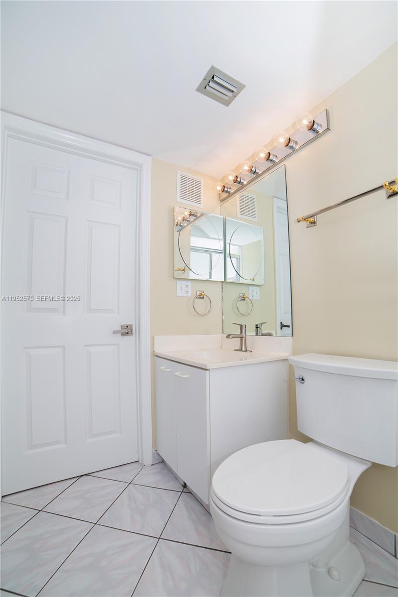 18000 N Bay Rd #404 Sunny Isles Beach, FL 33160