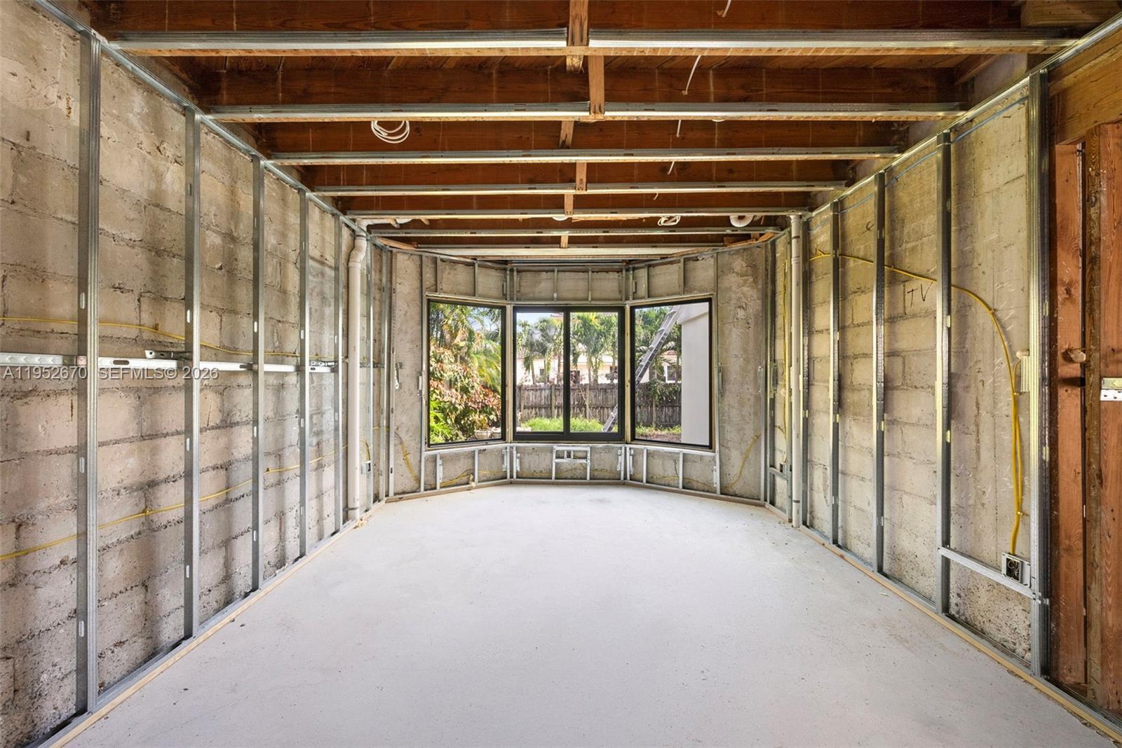 4345 Alton Rd Miami Beach, FL 33140