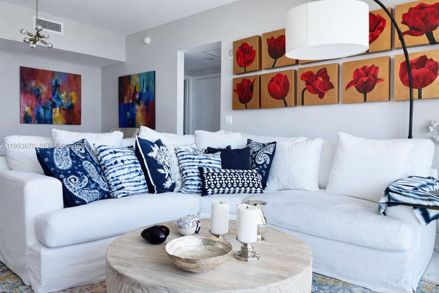 image The Plaza on Brickell West1