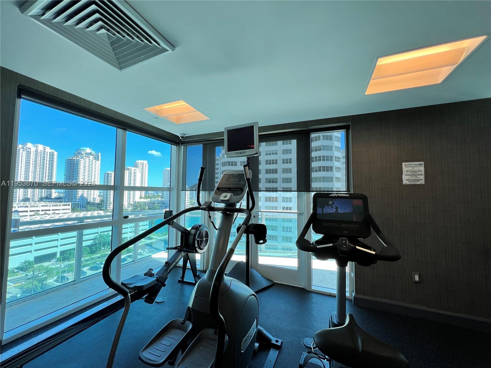 image The Plaza on Brickell West24