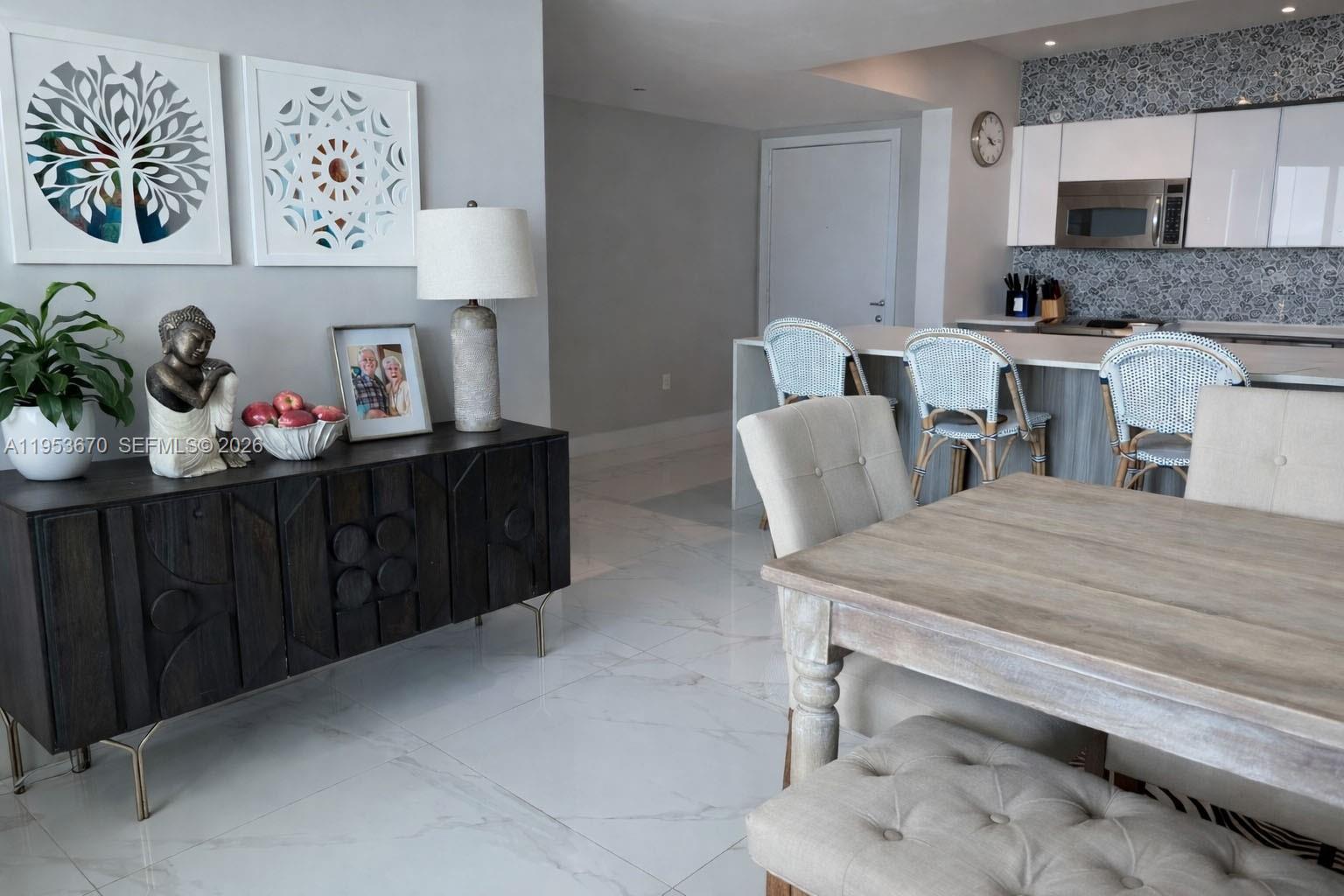 image The Plaza on Brickell West3