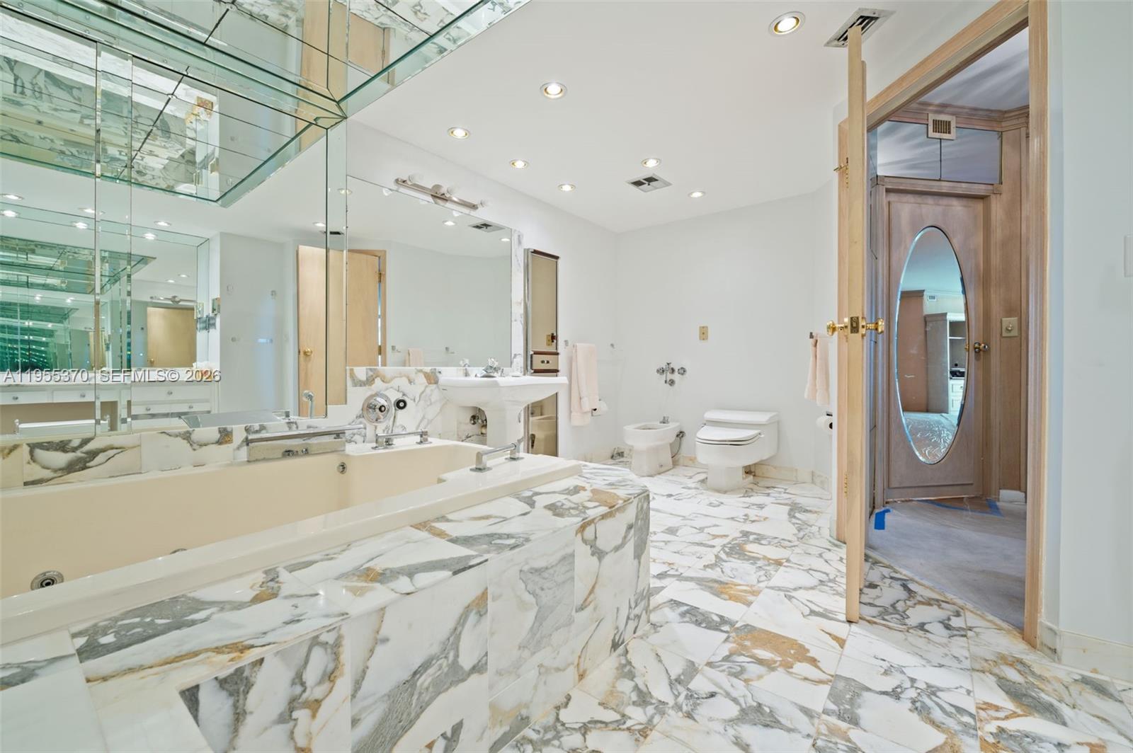 10155 Collins Ave #909 Bal Harbour, FL 33154