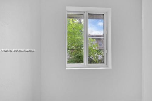 655 SW 5th St Homestead, FL 33030