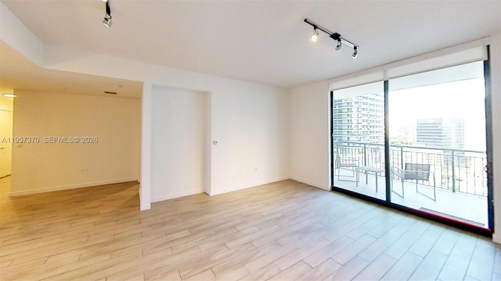 999 SW 1st Ave #1617 Miami, FL 33130