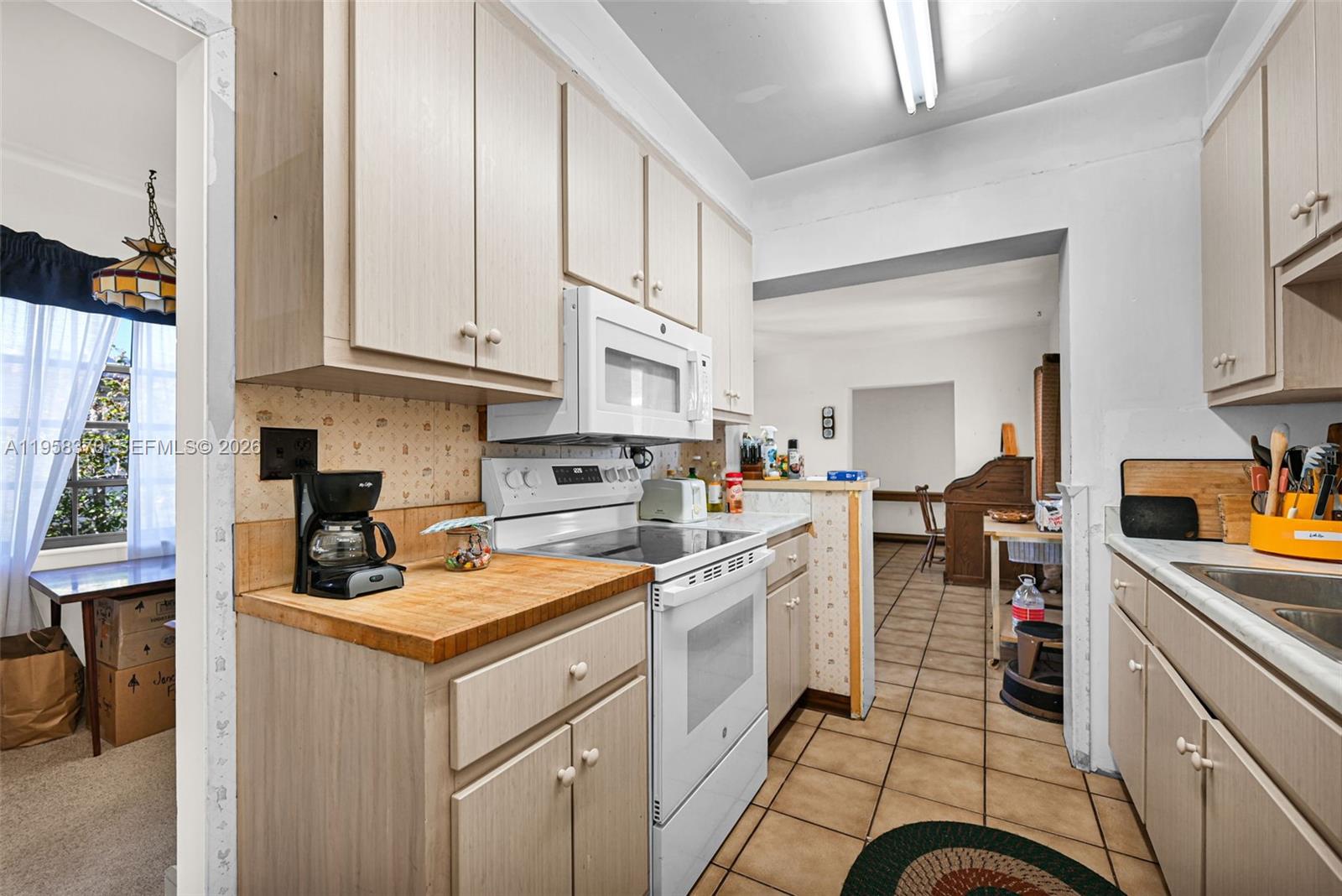 6303 SW 43rd St South Miami, FL 33155