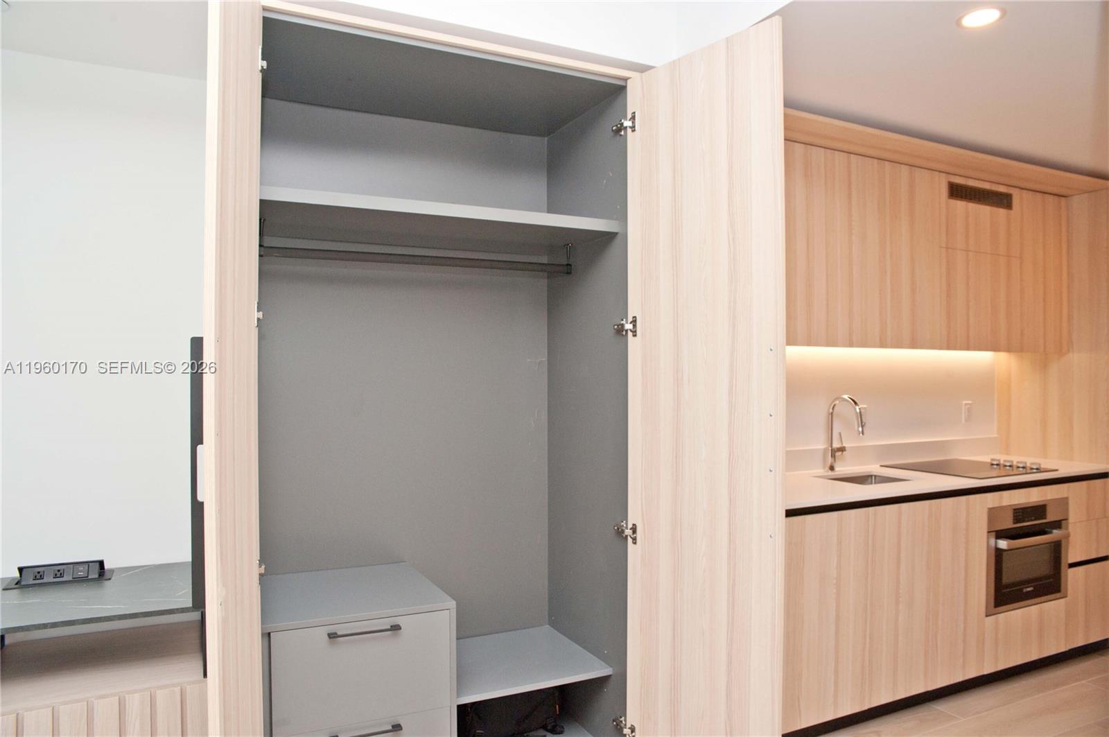 225 N Miami Ave #2306 Miami, FL 33128