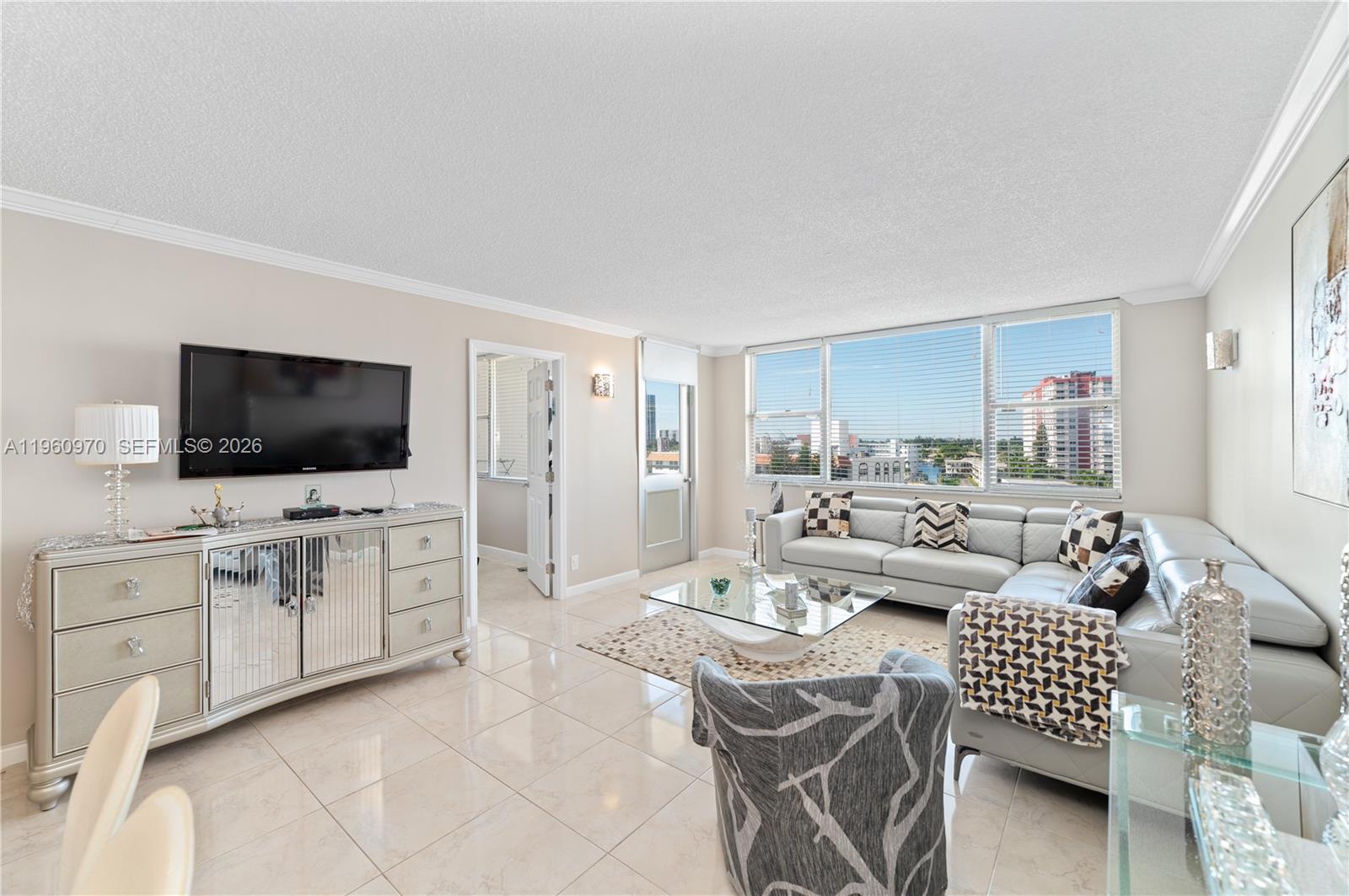 3180 S Ocean Dr #618 Hallandale Beach, FL 33009