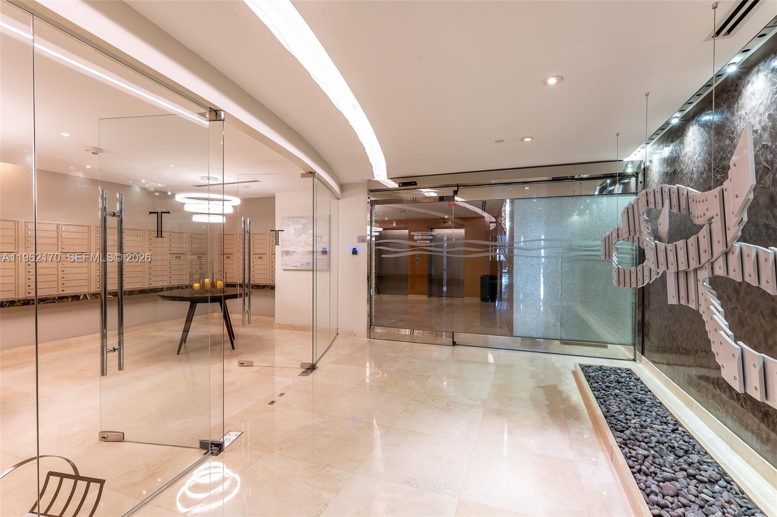 image Trump Tower II60