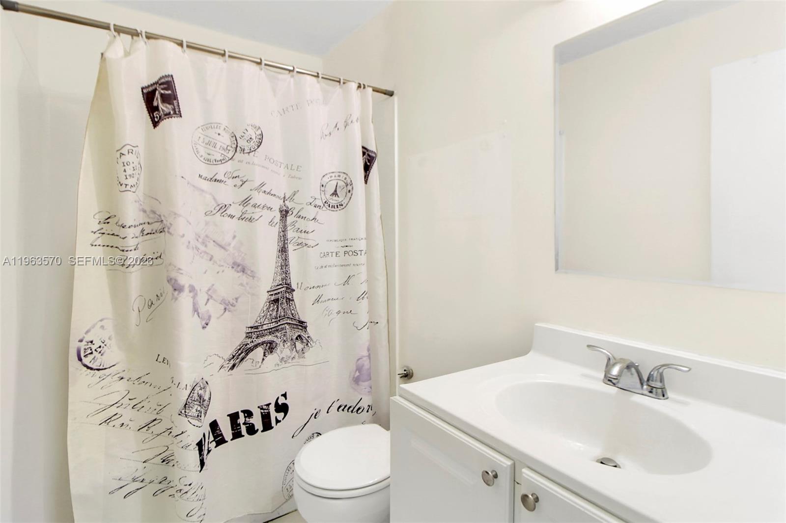 11324 SW 187th Ter Miami, FL 33157