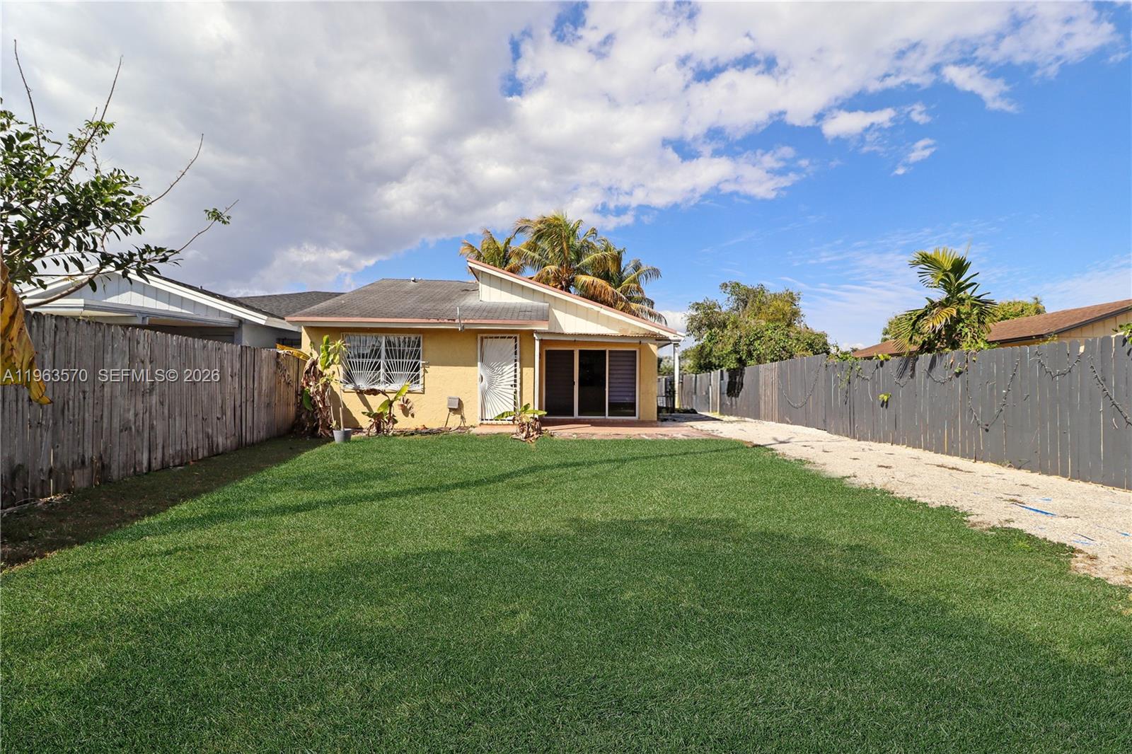 11324 SW 187th Ter Miami, FL 33157