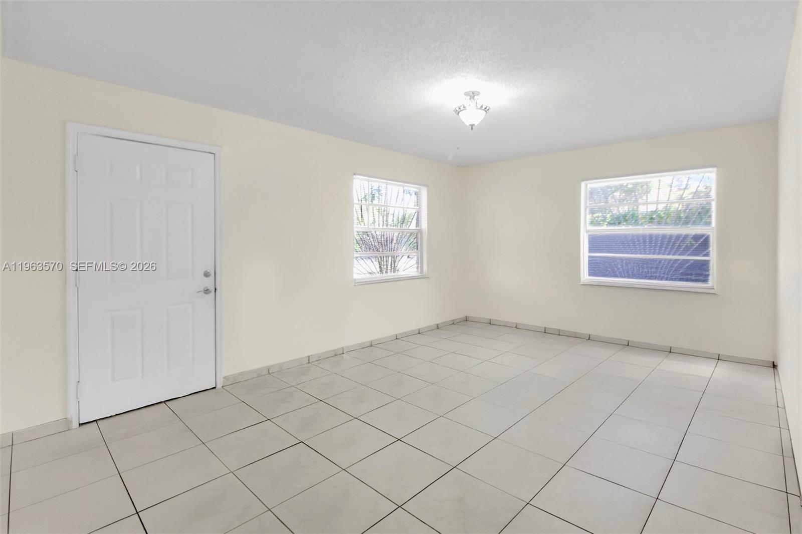 11324 SW 187th Ter Miami, FL 33157