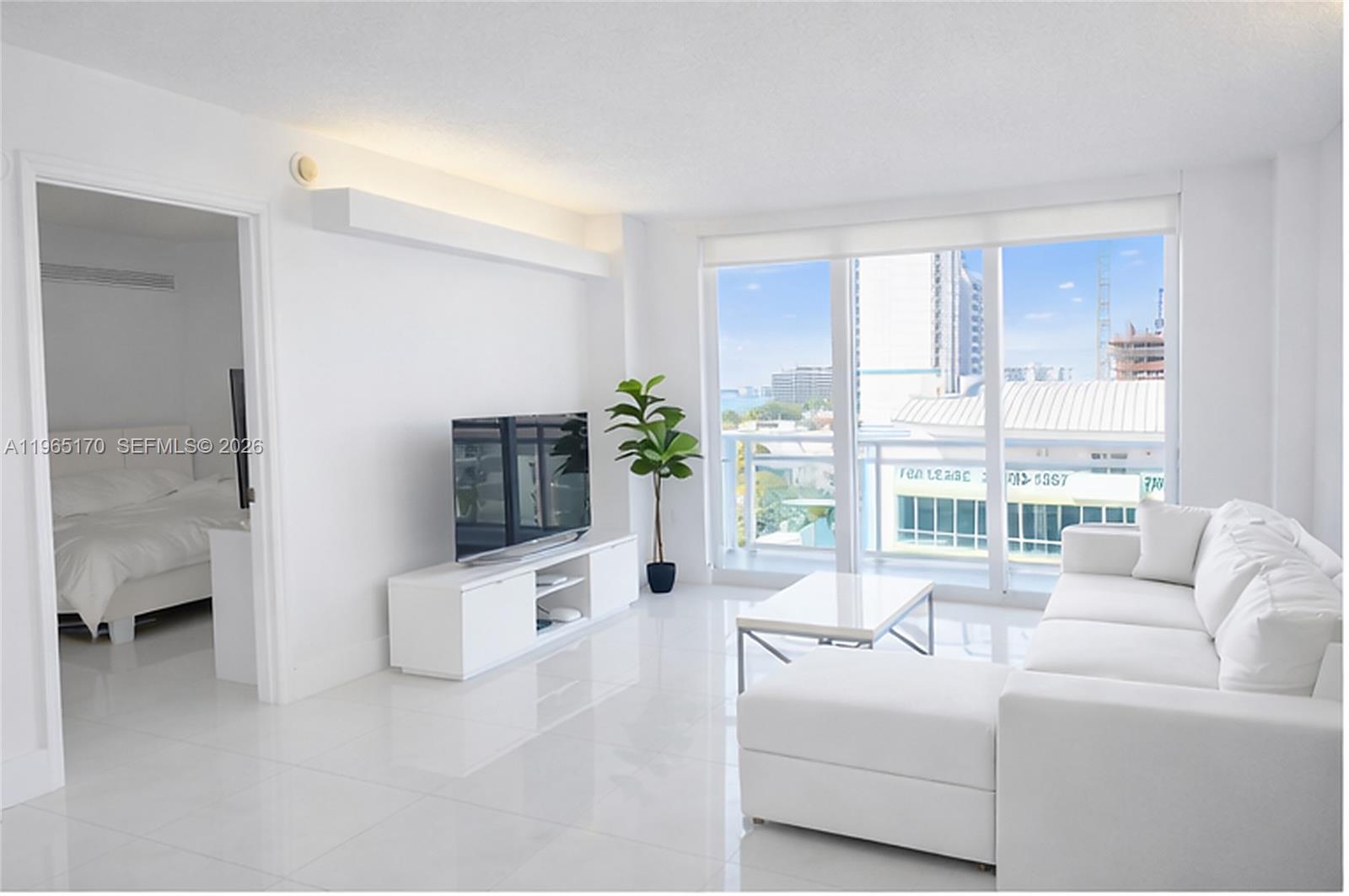 6917 Collins Ave #820 Miami Beach, FL 33141