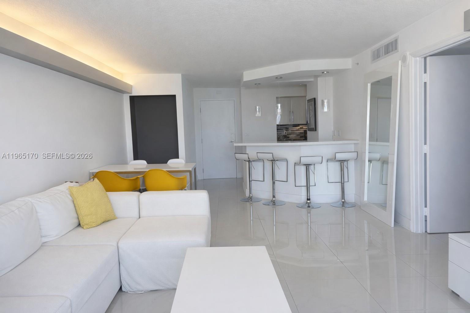 6917 Collins Ave #820 Miami Beach, FL 33141