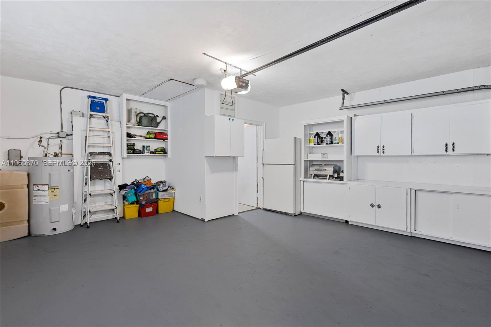 1910 NW 41st St Oakland Park, FL 33309