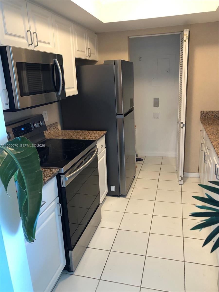 image Yacht Club at Portofino2