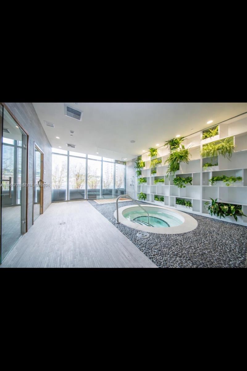 image Brickell Heights East2