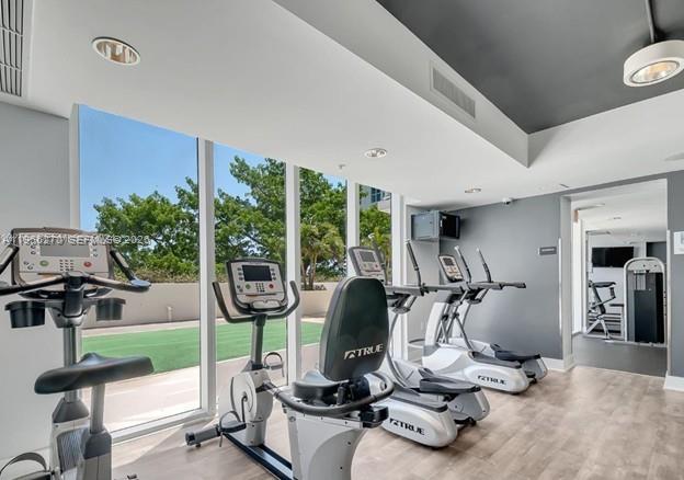 1871 NW S Riv Dr #1606 Miami, FL 33125