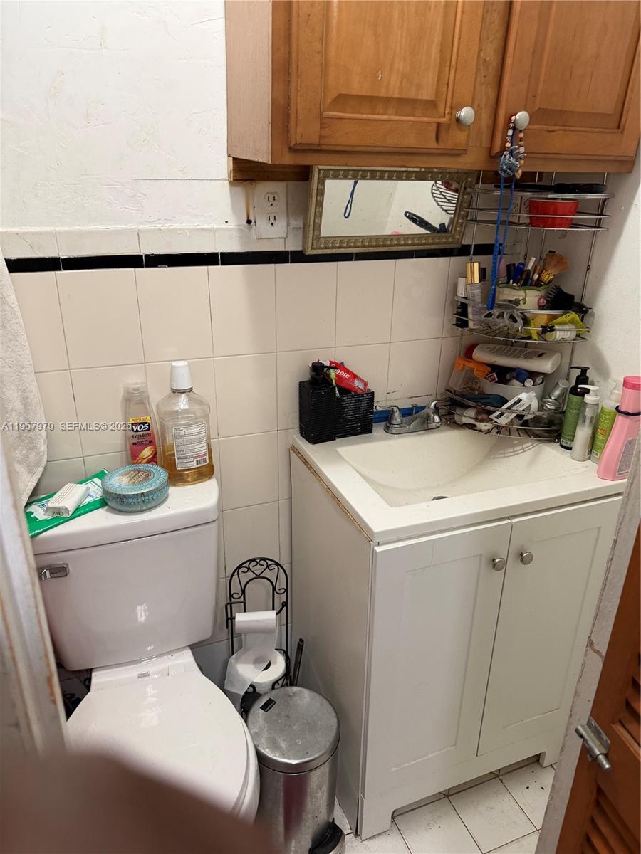 12040 NW 20th Ave Miami, FL 33167