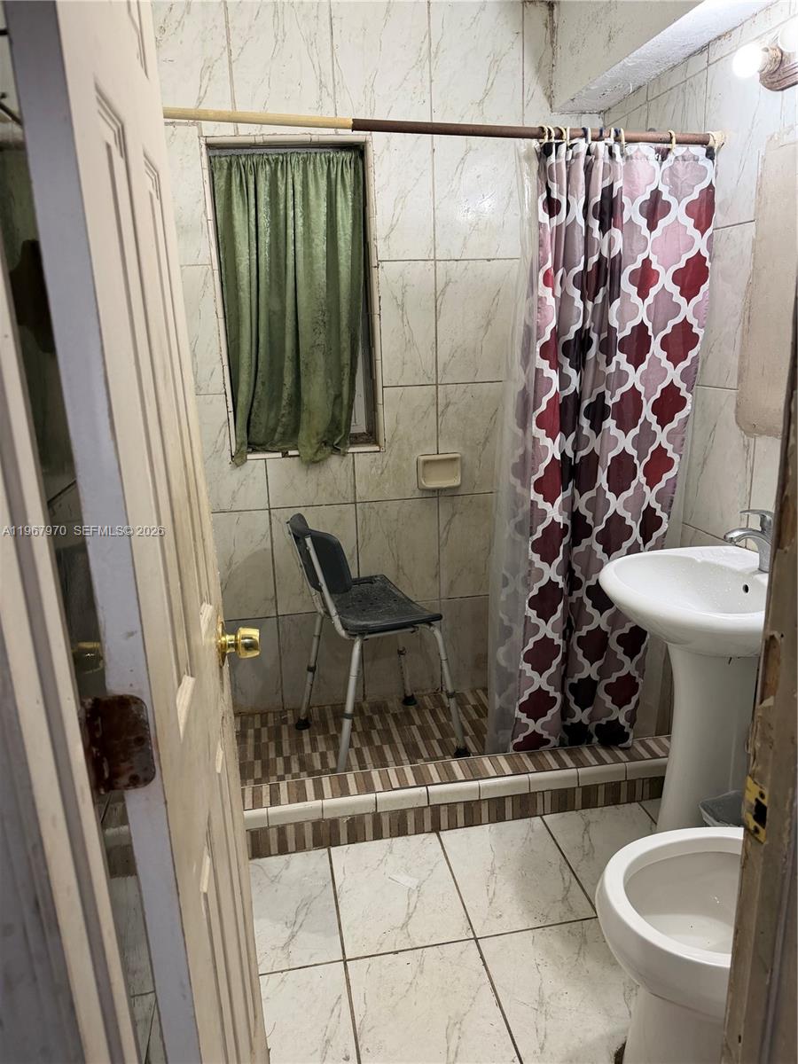 12040 NW 20th Ave Miami, FL 33167