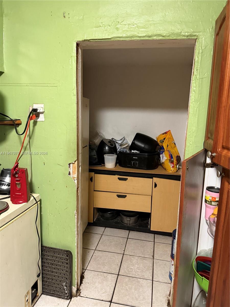 12040 NW 20th Ave Miami, FL 33167