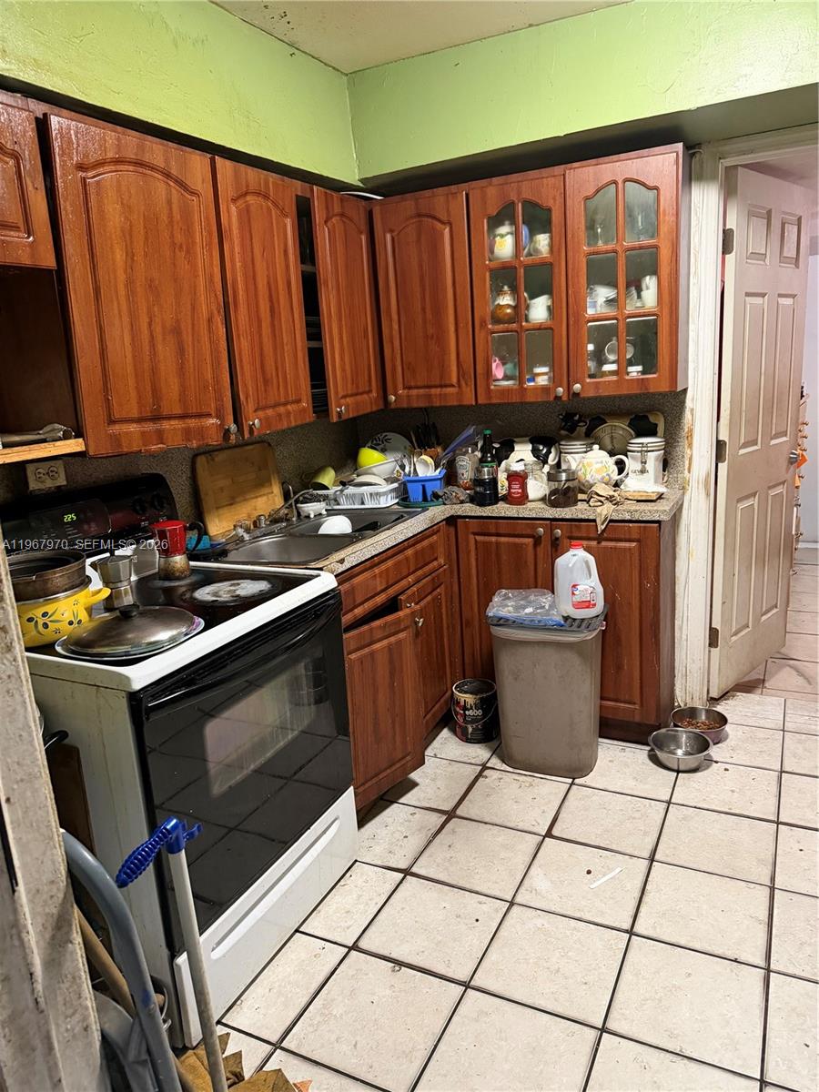 12040 NW 20th Ave Miami, FL 33167