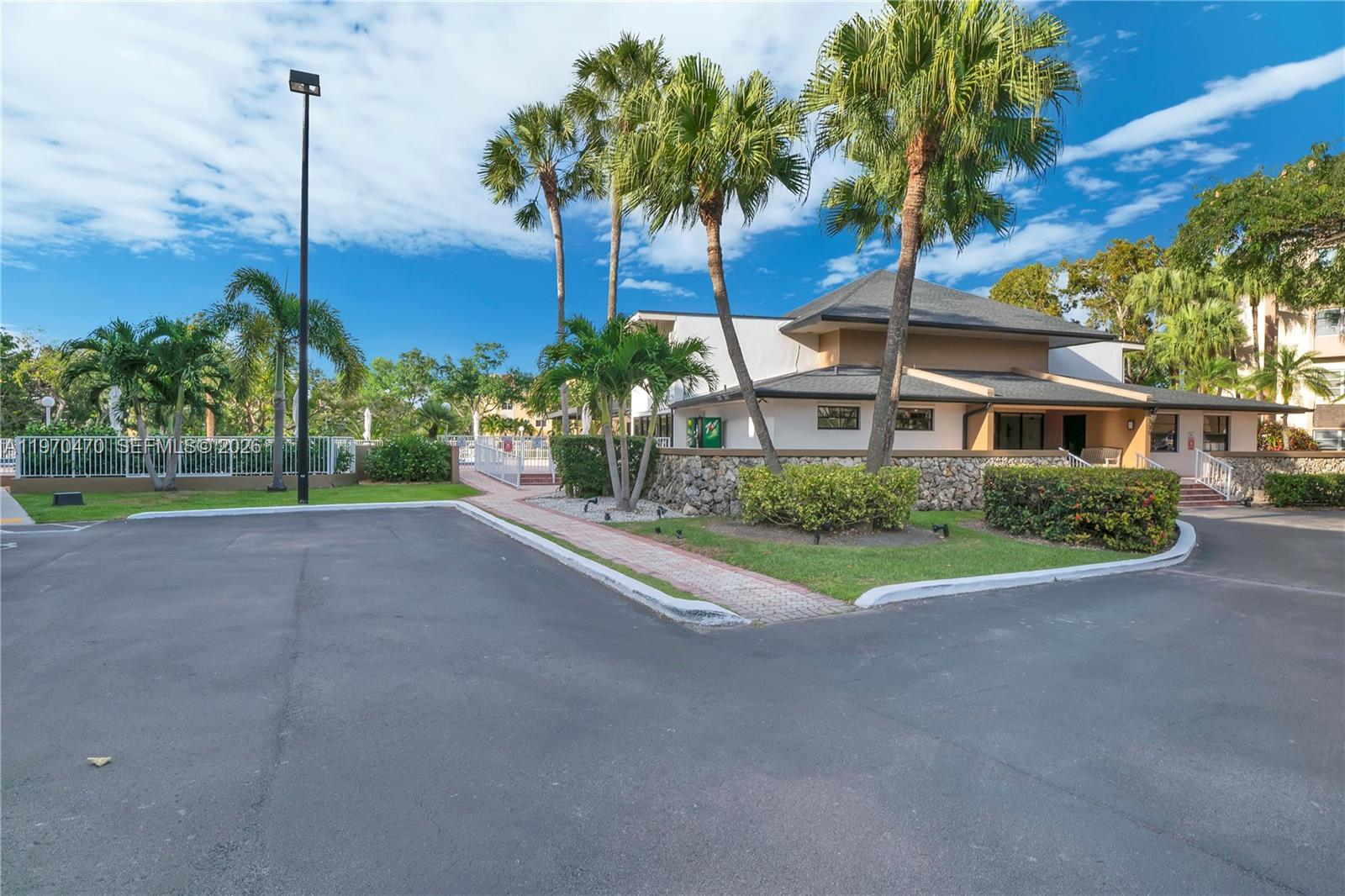 7747 SW 86th St #D-403 Miami, FL 33143