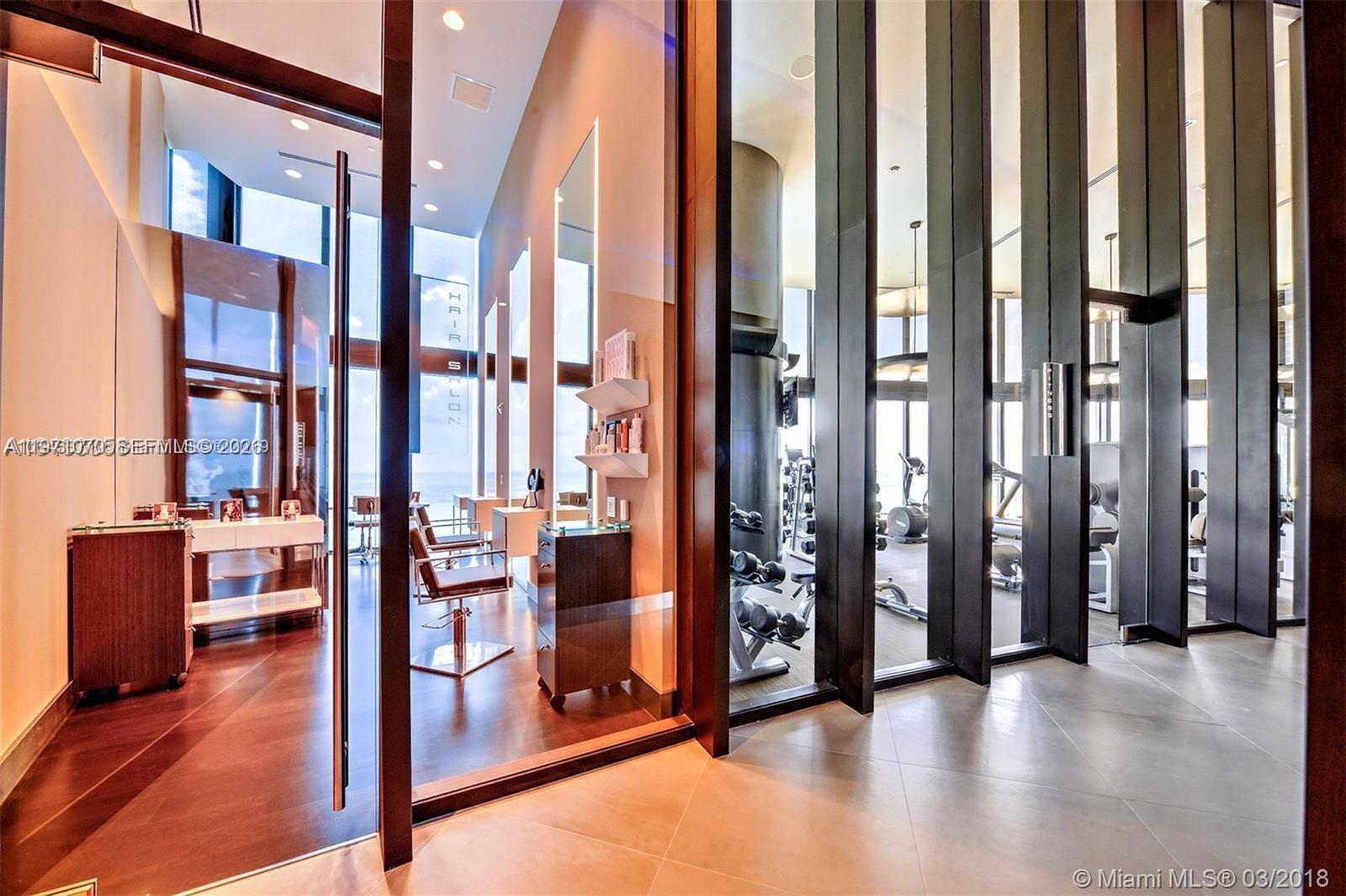 image Porsche Design Tower40