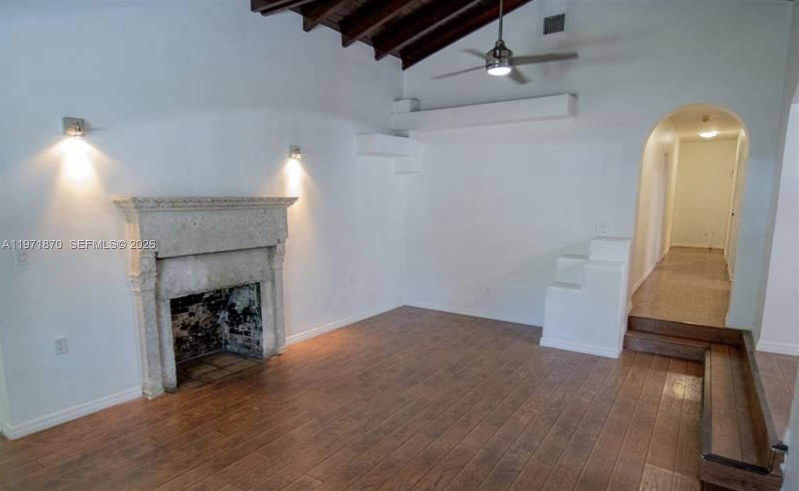 3050 Alton Rd Miami Beach, FL 33140