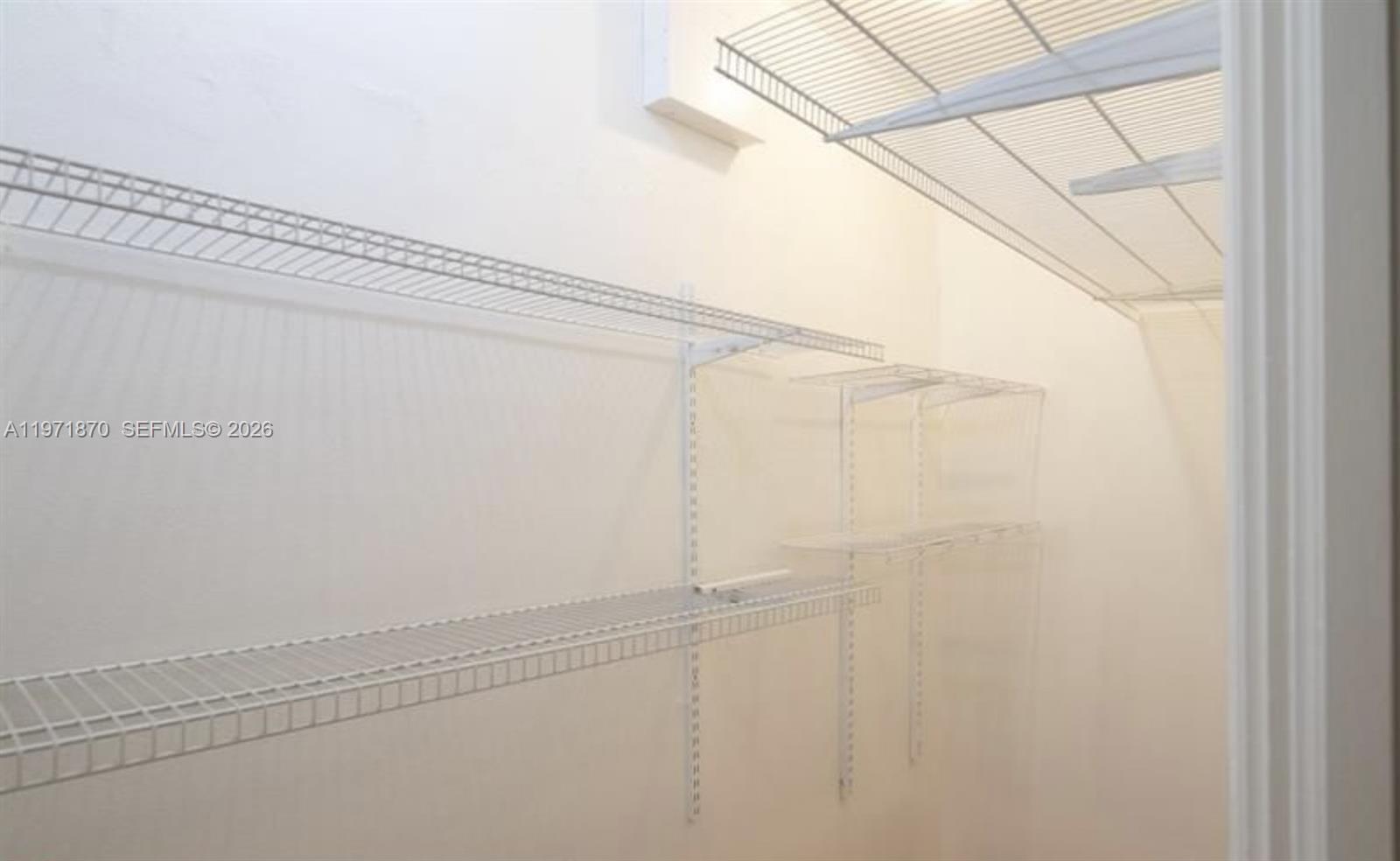 3050 Alton Rd Miami Beach, FL 33140