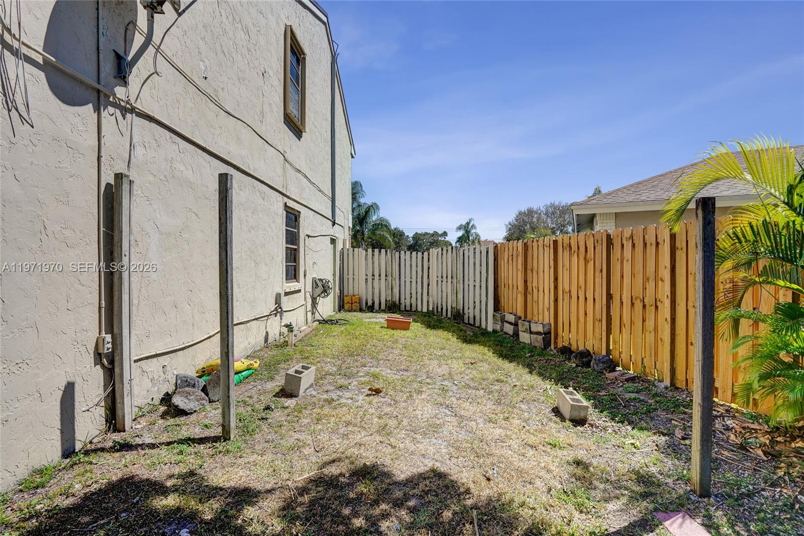 14681 Poplar Hl Ct Davie, FL 33325