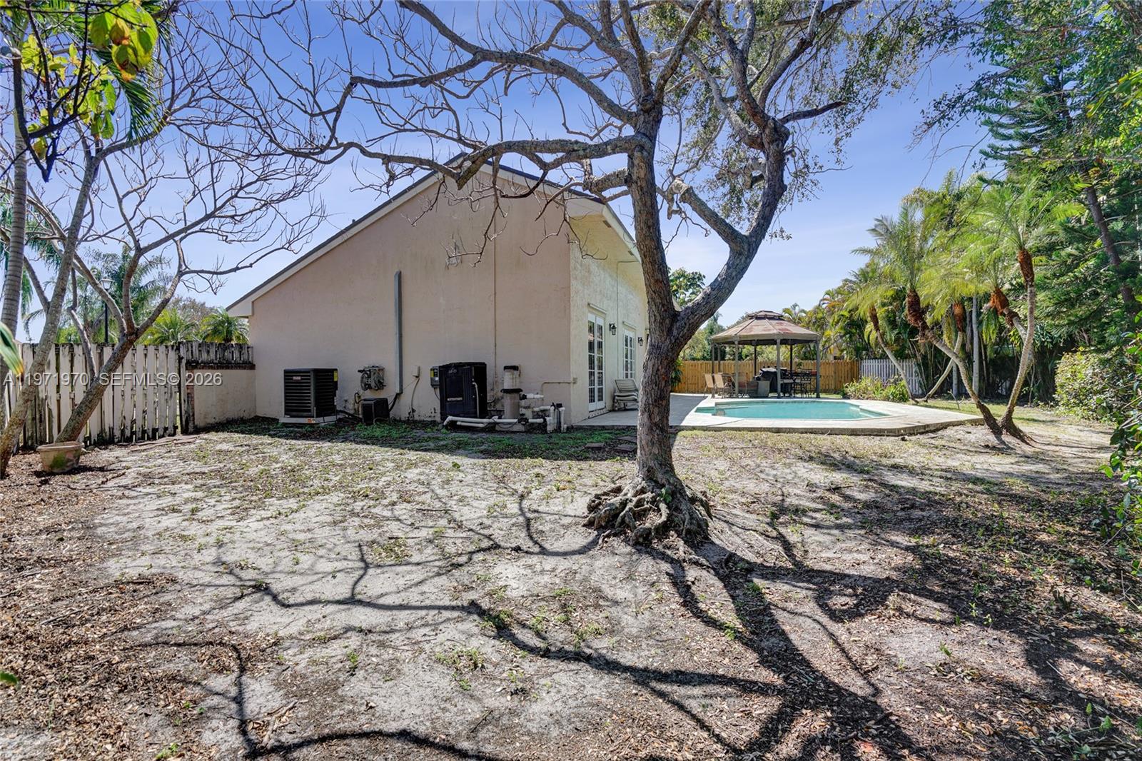 14681 Poplar Hl Ct Davie, FL 33325